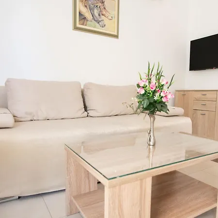 Apartment Maja